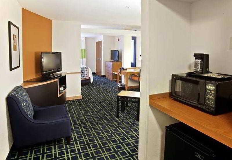 Fairfield Inn & Suites Kingsland Oda fotoğraf