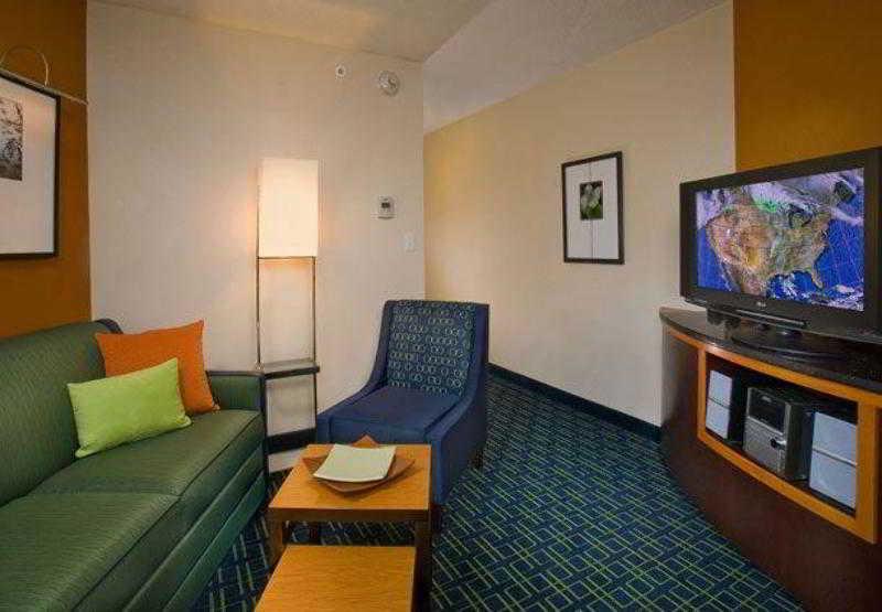 Fairfield Inn & Suites Kingsland Oda fotoğraf